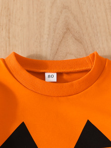 Disfraz de Halloween Personalizado con Estampado de Cara Sonriente para Niños Pequeños, Color Naranja, 80-120, Conjunto de 2 Piezas de Ropa para Bebés y Niños Pequeños, Sudadera y Pantalones - Product Image 3
