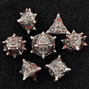 Dados de D&D personalizados de metal con diseño de calavera, púas, boca grande y demonio, juego de mesa hecho a mano de aleación de zinc, diseño de ojo de cuervo y trono - Product Image 3
