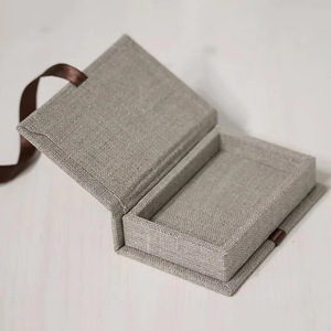 Biểu Tượng Tùy Chỉnh Ánh Sáng Màu Xám Lanh Nhiếp Ảnh Gia Ảnh Hộp Quà Tặng Cứng Nhắc Sản Phẩm Giấy Hộp Tái Sử Dụng Polyester Từ Đóng Cửa Mềm - Product Image 5