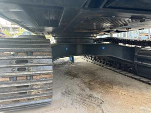 Excavadora de Orugas Grande Hyundai 305 Usada en Buen Estado, Máquina de Construcción de Ingeniería de Segunda Mano en Venta - Product Image 6