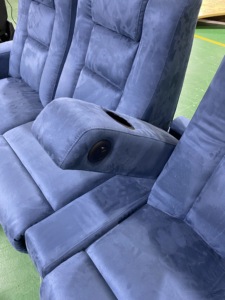 Pareja Media Room Suede Fabric Loveseat Asientos 4 plazas Muebles de teatro Hogar Villa VIP Cine Película Sofá Reclinable eléctrico - Product Image 6