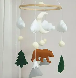 Woodland Bear Mobile untuk tempat tidur bayi, dekorasi pembibitan tema Woodland seluler