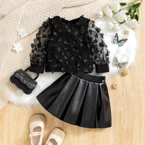 Vente en gros dans la boutique Ensemble de vêtements pour petites filles Chemise à manches fleuries en dentelle à volants <span class=keywords><strong>Jupe</strong></span> en <span class=keywords><strong>cuir</strong></span> PU uni Ensemble deux pièces - Product Image 3