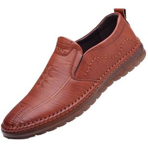 Zapatos de Cuero para Hombre, Verano y Otoño 2026, Nuevos Zapatos Casuales de Negocios de Cuero Genuino, Suela de Goma Suave Antideslizante, Versátiles y Fáciles de Poner - Product Image 5