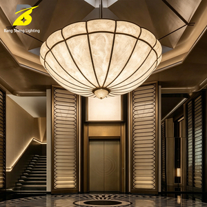 Lámpara Colgante de Alabastro con Marco de Metal Bronce Oscuro y Pantalla de Piedra Natural Veteada, Lámpara de Suspensión para Vestíbulo de Hotel - Product Image 2