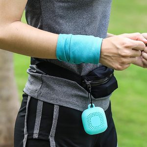 Toalla deportiva portátil de microfibra, de secado rápido, ligera y compacta para correr, ciclismo y actividades al aire libre - Product Image 2