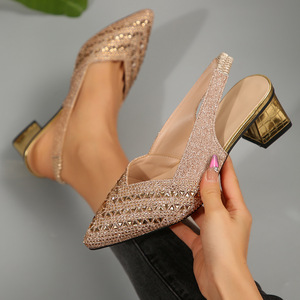 <span class=keywords><strong>Chaussures</strong></span> <span class=keywords><strong>de</strong></span> <span class=keywords><strong>danse</strong></span> et <span class=keywords><strong>de</strong></span> travail ZEYOE, style européen et américain, grande taille, strass, bout pointu, <span class=keywords><strong>talon</strong></span> bas, respirantes, fermeture à bouton à la cheville - Product Image 2