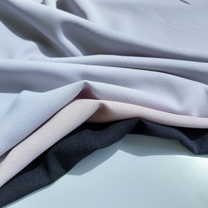 Tissu extensible teint en fil 100% polyester de qualité supérieure, poids moyen, tissé pour robes, jupes, chemises et blouses - Product Image 2