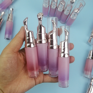 Aceite Labial Hidratante Vegano para Labios Secos, con Aroma a Frutas y Rosa, Color Rosa Claro - Product Image 5