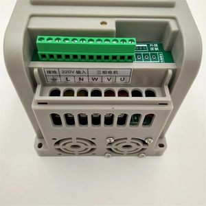 อินเวอร์เตอร์แปลงความถี่ ETURBEV 4KW 220V 3 เฟส VFD รุ่น XSY-AT1 - Product Image 3