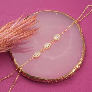 18K chapado en <span class=keywords><strong>oro</strong></span> 316L <span class=keywords><strong>de</strong></span> acero inoxidable delicado y resistente al agua Marquesa mano cadena pulsera <span class=keywords><strong>oro</strong></span> Cable esclavo pulsera <span class=keywords><strong>para</strong></span> <span class=keywords><strong>mujer</strong></span> - Product Image 1