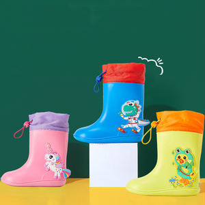 Botas de lluvia para niños con cordón, ligeras, duraderas, impermeables y antideslizantes, bonitas Botas de lluvia de plástico de PVC para exteriores con <span class=keywords><strong>dibujos</strong></span> animados - Product Image 1