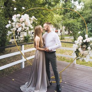 Luxus Shinny Herzform Metall Blumen bogen Wunderschöner Hintergrund rahmen für Geburtstags-und Hochzeits veranstaltungen Hintergrund Dekor Stand - Product Image 5