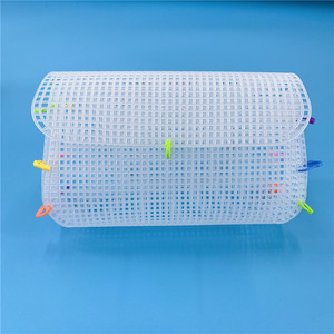Feuilles de toile <span class=keywords><strong>plastique</strong></span> maillée pour la fabrication de sacs DIY, toile <span class=keywords><strong>plastique</strong></span> pour la confection de sacs DIY, kit de sac en maille <span class=keywords><strong>plastique</strong></span> DIY - Product Image 3