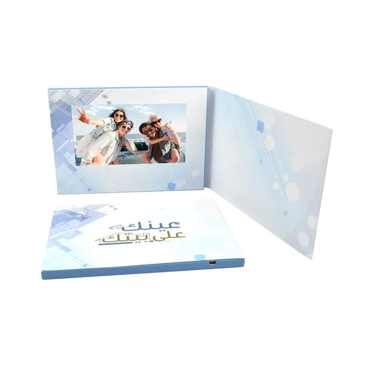 Özelleştirilmiş 5 "7 inç lcd klasör kartpostal HD video kitap tebrik kartı dijital broşür hint düğün kartları davetiye