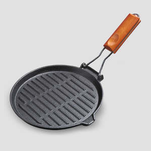 Groothandel Hoge Kwaliteit Voorgekruide Gietijzeren Grillpan met Inklapbaar Houten Handvat Grillplaat Zwarte Ronde Steak Grillpan - Product Image 1