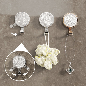 ตะขอแขวนผ้าขนหนูแบบหมุนได้ ไม่ต้องเจาะ ติดด้วยกาวสุญญากาศ ดีไซน์หรูหรา ทันสมัย สีทอง/สีเงิน สำหรับห้องน้ำ - Product Image 2