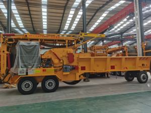 Broyeur <span class=keywords><strong>de</strong></span> <span class=keywords><strong>bois</strong></span> industriel à moteur diesel, déchiqueteur <span class=keywords><strong>de</strong></span> <span class=keywords><strong>bois</strong></span> économique, broyeur <span class=keywords><strong>de</strong></span> briquettes <span class=keywords><strong>de</strong></span> <span class=keywords><strong>bois</strong></span> pour les déchets forestiers - Product Image 3