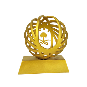 Premios del campeonato del trofeo del <span class=keywords><strong>Halcón</strong></span> dorado estándar nacional de Qatar, recuerdos personalizados del gobierno con grabado árabe - Product Image 1
