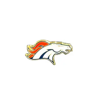 Broche personalizado de los Denver Broncos, decoración estilo fútbol americano, Pin de Metal, decoración de ropa, disponible