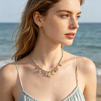 Collier en pierre naturelle et cuivre style bambou, design resort, polyvalent, délicat, ultra-féerique, avec pendentif goutte d'eau perlé – Collection été