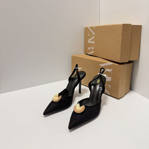 Sandali Baotou con fibbia alla francese di nuovo design <span class=keywords><strong>Z</strong></span> Fashion, tacchi a spillo da donna per esterni e palcoscenico - Product Image 1