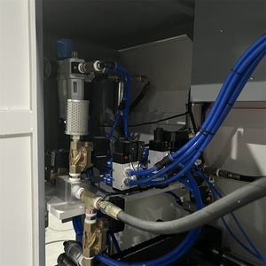 Uygun maliyetli profesyonel yarı otomatik 2 boşluk PLC AirTac 15KW 2 yıl garanti PET maden suyu şişesi şişirme - Product Image 5