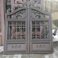 Portails en métal simples et de haute qualité pour l'entrée de villa, vente d'usine, portails coulissants automatiques en métal pour l'extérieur