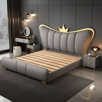 Meubles modernes de luxe en bois pour chambre à coucher Lits rembourrés souples très spacieux Cadre de lit double en cuir Ensemble de rangement rembourré