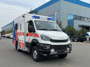Ambulance de soins intensifs IVECOO 4X4 à prix compétitif pour les opérations de soins critiques et de sauvetage - Product Image 4