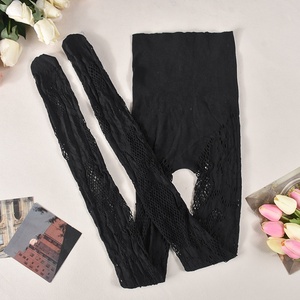 Zzhe potongan renda mawar tembus pandang atasan Crop jaring dan celana kasual pesta klub pakaian seksi wanita 2 potong Set Streetwear - Product Image 4