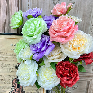 Bouquet de roses lychee à trois têtes avec feuilles, arrangement de fleurs en soie pour mariage et décoration intérieure - Product Image 1