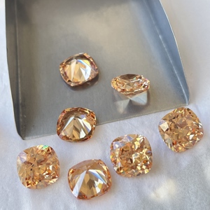 Circonia Cúbica con Corte Cojín, Color Champán Claro, Gemas Sueltas de 11x11mm, Piedra de Circonia Cúbica - Product Image 2
