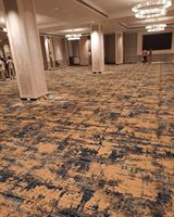 Fournisseur mondial de tapis en nylon pleine moquette, résistant à l'usure, ignifuge, échantillon gratuit, pour hall d'hôtel et projets de construction