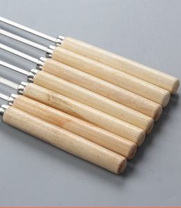 Pincho de barbacoa de acero inoxidable con mango de madera, tenedor plano para barbacoa y aguja, utensilios de cocina - Product Image 5