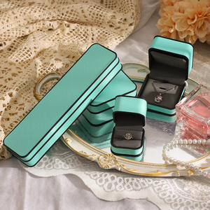 Caja <span class=keywords><strong>de</strong></span> Joyería EVERWIN <span class=keywords><strong>de</strong></span> Cuero PU con Esquinas Redondeadas y Borde Negro, Caja para Guardar Joyas, Colgantes, Collares, Anillos y Pulseras - Product Image 3