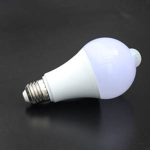 La Bombilla LED con Sensor Infrarrojo Inteligente para el Cuerpo Humano se Enciende <span class=keywords><strong>Cuando</strong></span> Personas Pasan por la Escalera y se Apaga <span class=keywords><strong>Cuando</strong></span>... - Product Image 2