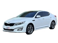 Voiture d'occasion K5 2014-2016 en bon état, berline sportive à essence avec intérieur en cuir, idéale pour une utilisation familiale à prix abordable