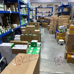 新品オリジナルスポット PLC プログラミングコントローラ DC 電源 24V オートメーション 18 デジタル入力 12 デジタル出力 - Product Image 2