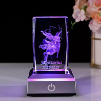 Saint Valentin LED Veilleuse 3D Cristal Cubes Gravé Au Laser En Plastique Base 3D Objets Décoratifs pour La Décoration Intérieure Graduation