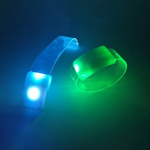Nueva llegada logotipo personalizado DMX Radio control LED pulsera magnética control remoto led iluminación pulseras para eventos - Product Image 4