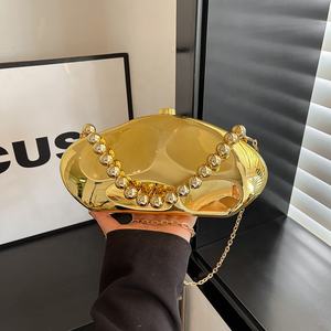 Bolso <span class=keywords><strong>de</strong></span> Mano <span class=keywords><strong>de</strong></span> Acrílico Moderno, Bolso <span class=keywords><strong>de</strong></span> Mano Dorado Único para Mujer, Bolsos <span class=keywords><strong>con</strong></span> Asa <span class=keywords><strong>de</strong></span> Perlas, Bolso <span class=keywords><strong>de</strong></span> Mano Pequeño Brillante, Bolsos Metálicos Brillantes para Mujer - Product Image 1