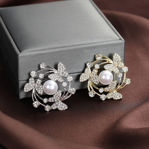 Butterfly Pearl Flower <b>Wreath</b> Brooch Gold And Silver Zinc Alloy Party Women's Fashion Accessory - Product Image 1