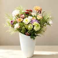 Pot de fleurs vertical en plastique PP, design à rayures verticales en forme de V inversé moulé par injection, pour la décoration de la maison et du bureau