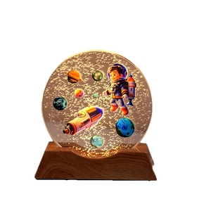 Esfera de Vidrio Transparente con Grabado Láser 3D Interno - Lámpara de Mesa LED Brillante para el Hogar, Oficina, Dormitorio, Estante o Exhibición - Product Image 5