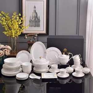 Service de table en céramique de luxe européen 58 pièces, best-seller, avec bols et assiettes en porcelaine fine - Product Image 1