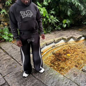 Ensemble survêtement rétro pour homme, style streetwear, imprimé sur mesure avec des rayures et des strass, pantalon de survêtement évasé avec fermetures éclair rétro - Product Image 1