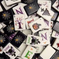 Nouveautés : Ensemble de Mahjong Américain de Luxe Thème Halloween Moderne, 160 Pièces, Acrylique Gravé Haut de Gamme à 2 Niveaux, pour 4 Joueurs