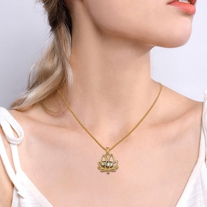 Isunni hueco de oro-Lotus flor forma barato medallón de acero joyería de la cremación urna Collar para las cenizas. - Product Image 6