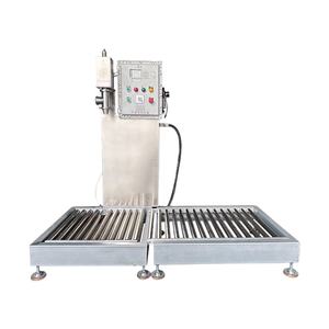 Máquina de llenado de cubos, tapado automático de caucho y llenado de líquidos para la producción diaria de productos químicos neumáticos - Product Image 1